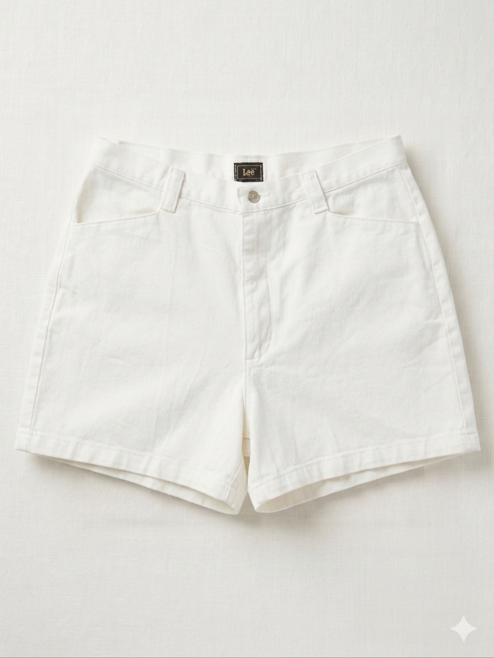 Vintage 90s Lee High Waisted White Denim Shorts - Size 18